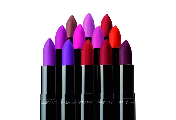 MATTE_MKAY_PACKSHOT_01_MASK